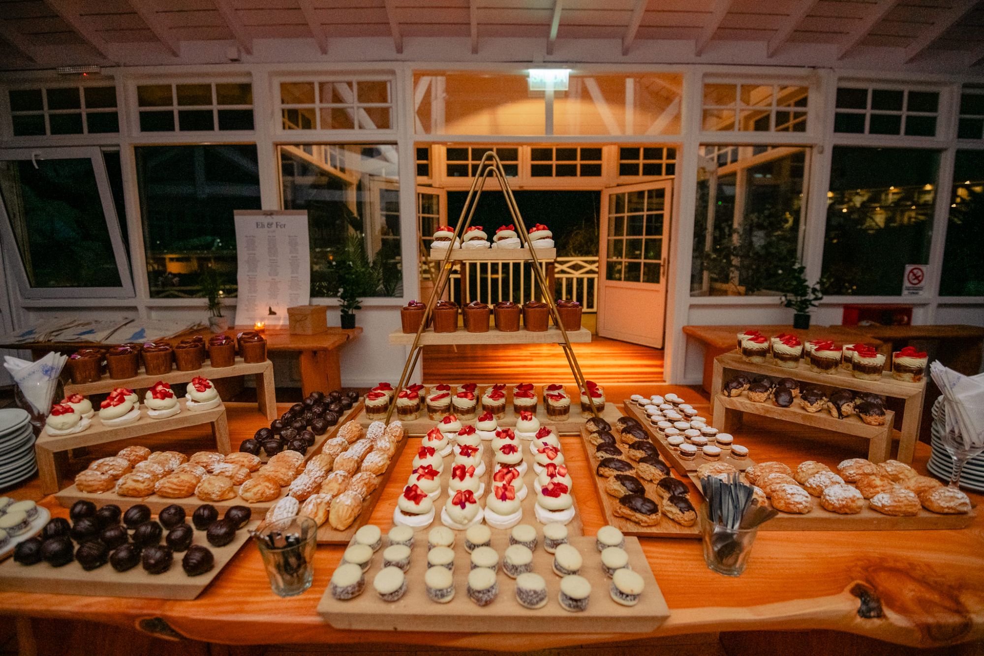Vista general de la mesa dulce — Mar Eventos