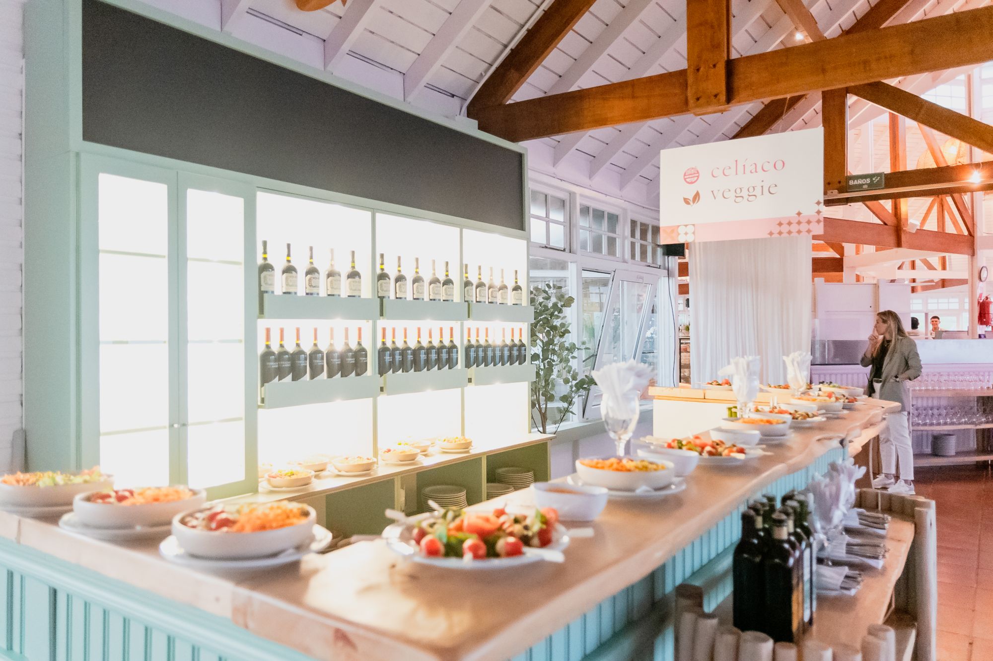 Buffet con opciones celíacas y veggies — Mar Eventos